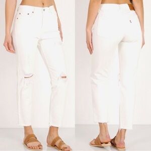 Levi’s cream Wedgie button fly 31 crop frayed bottom holes so cute